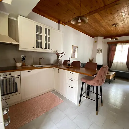 Christina's Sea View House Ferienhaus *
