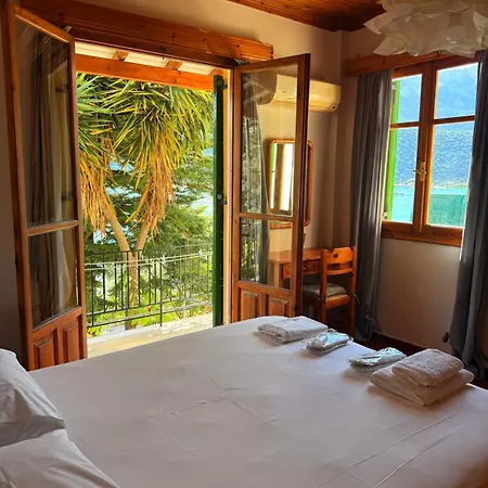 Christina's Sea View House 度假居