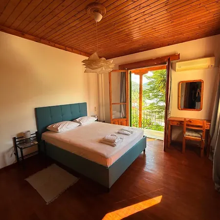 Ferienhaus Christina's Sea View House *