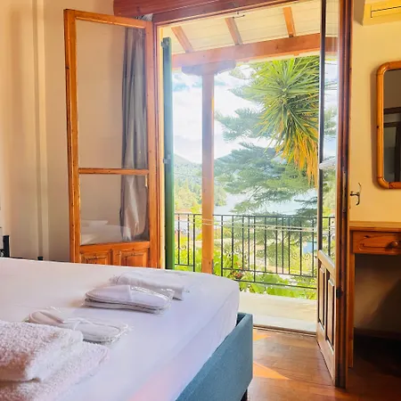 Christina's Sea View House 度假居